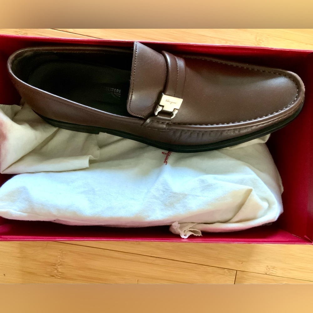 Salvatore Ferragamo Brown Leather Loafers Slip-On Elegance